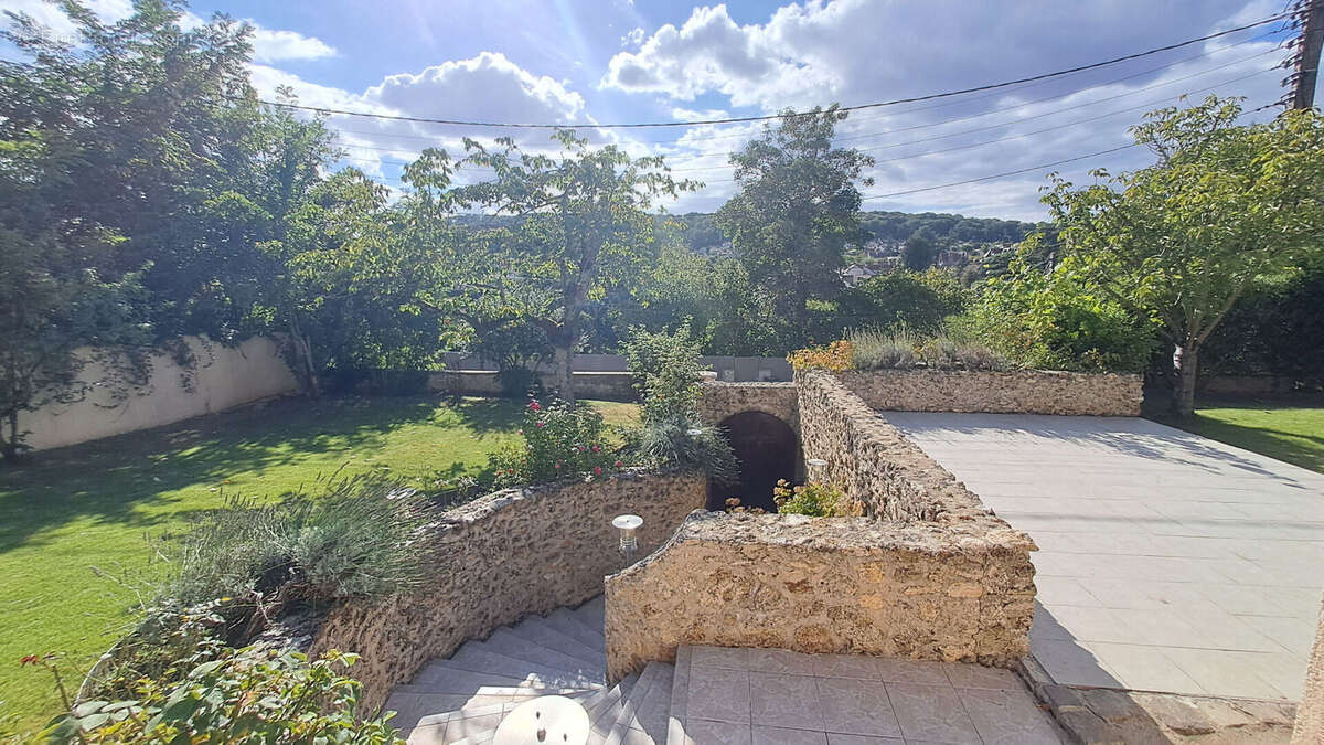 Maison à SAINT-REMY-LES-CHEVREUSE
