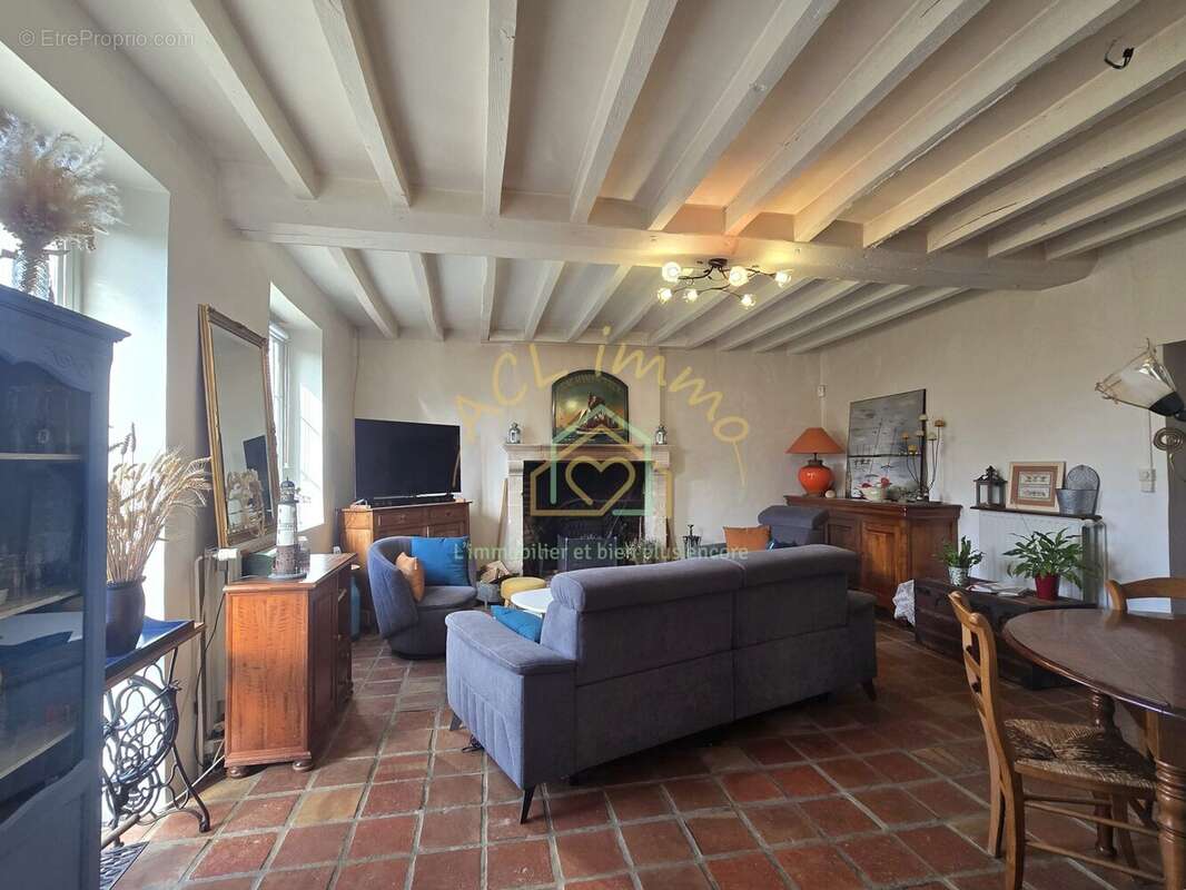 Maison à ETIVAL-LES-LE-MANS