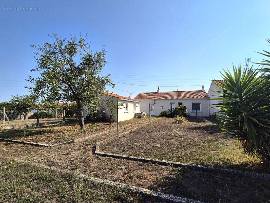 Maison à SAINT-HILAIRE-DE-RIEZ