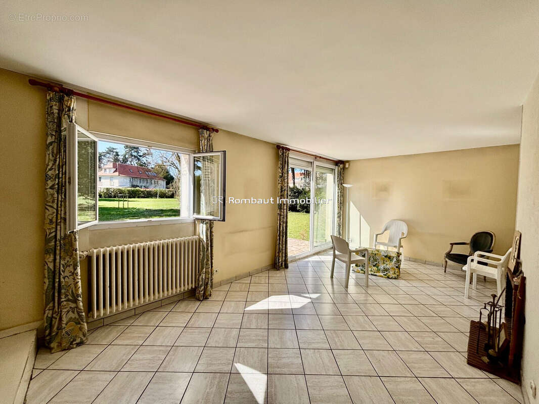 Maison à LA CELLE-SAINT-CLOUD