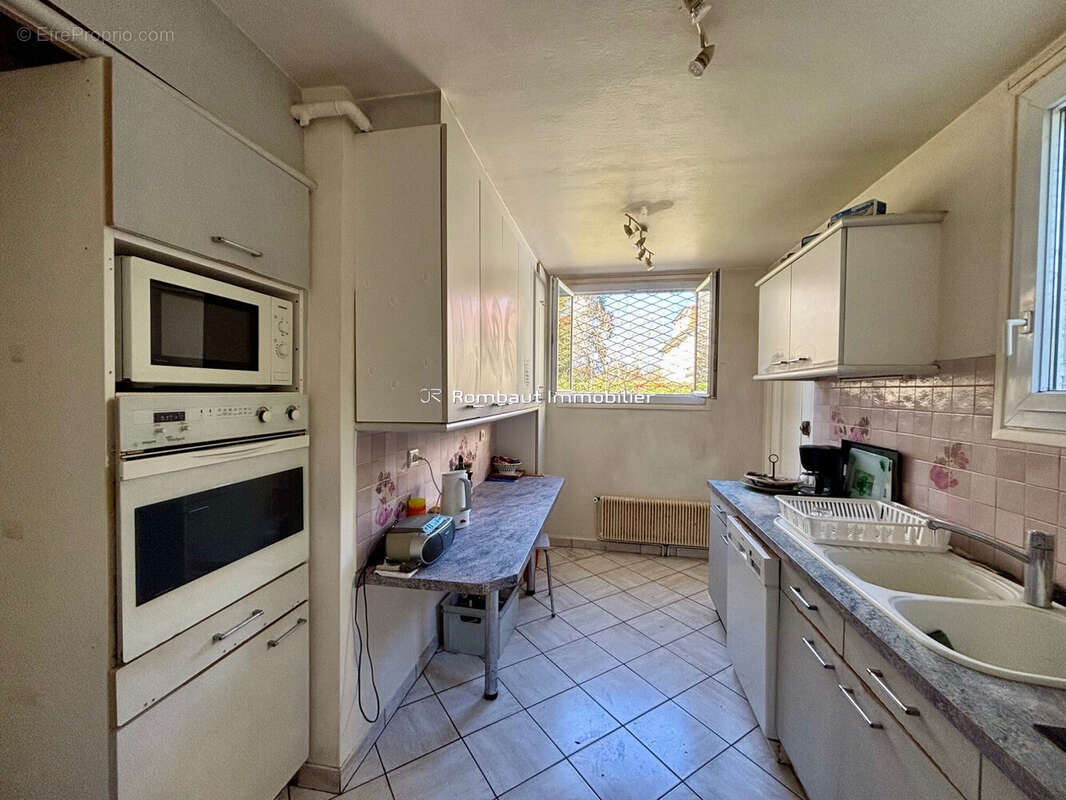 Maison à LA CELLE-SAINT-CLOUD