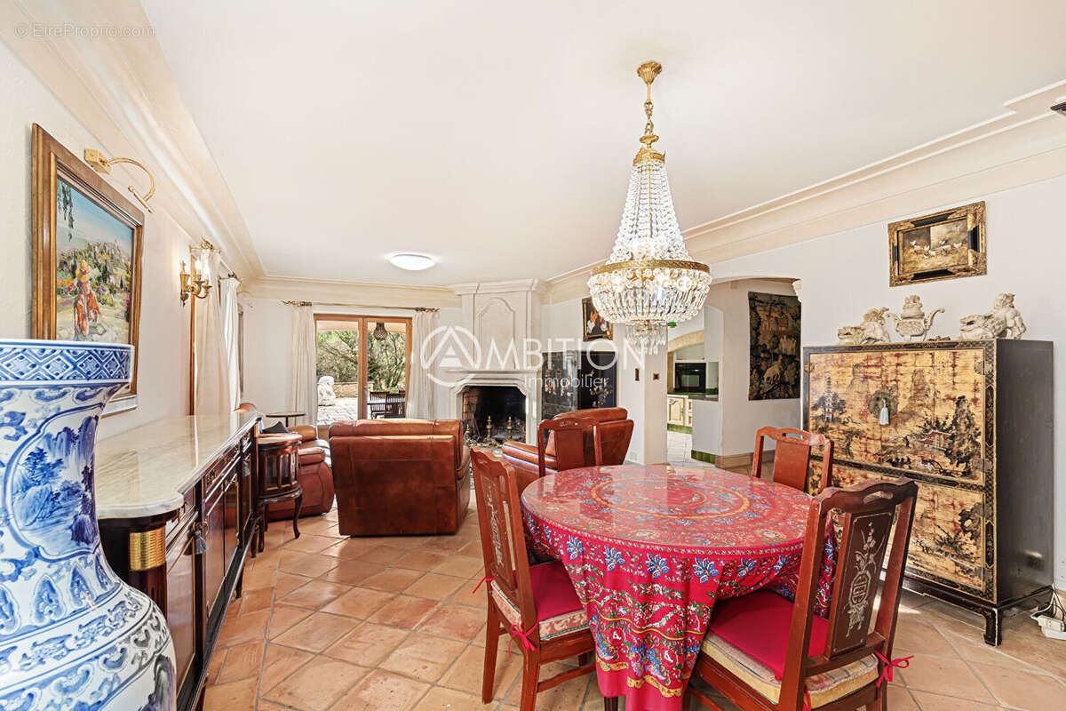 Maison à FIGANIERES