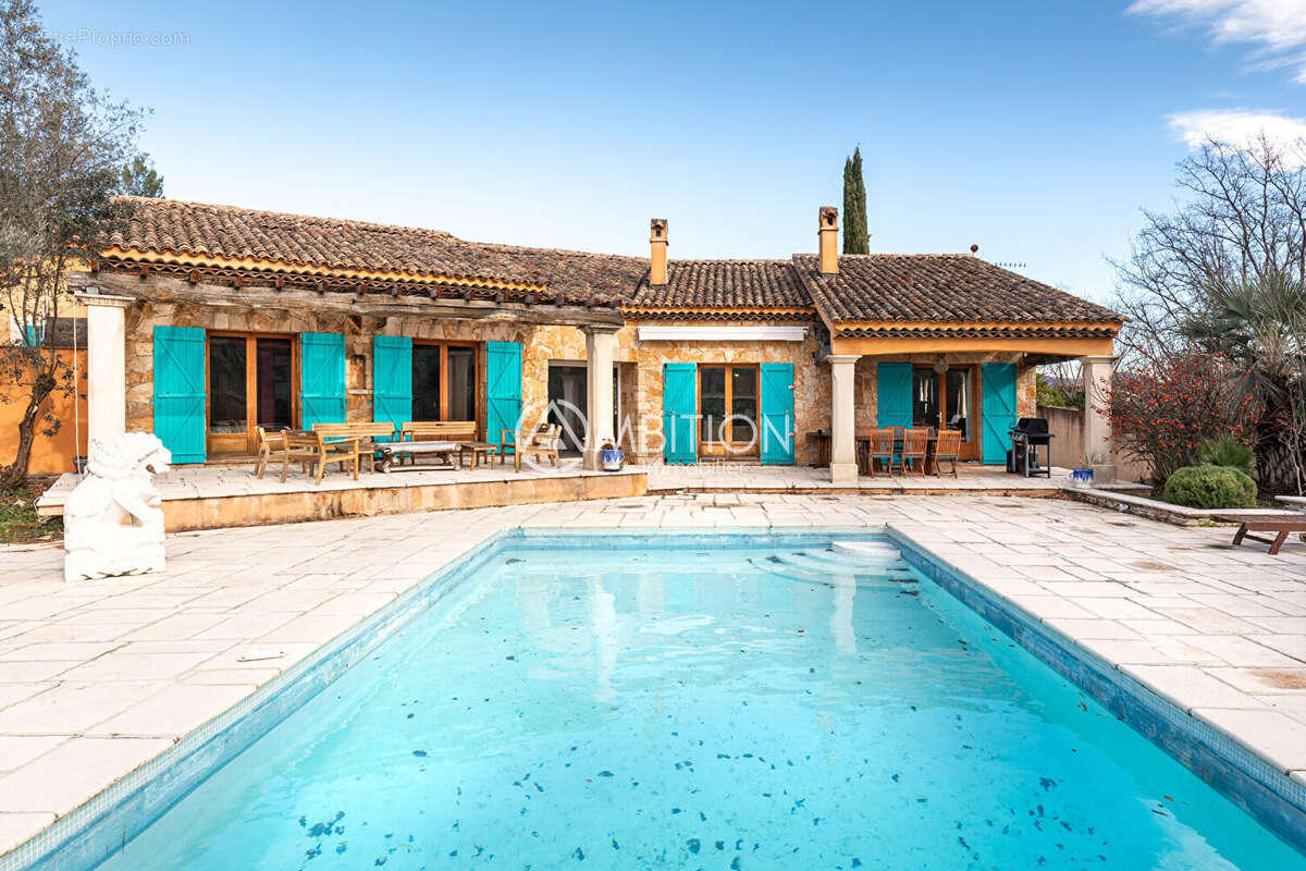 Maison à FIGANIERES