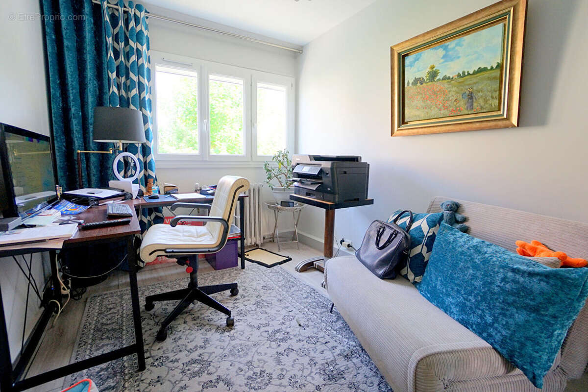 Maison à MEZIERES-SUR-SEINE