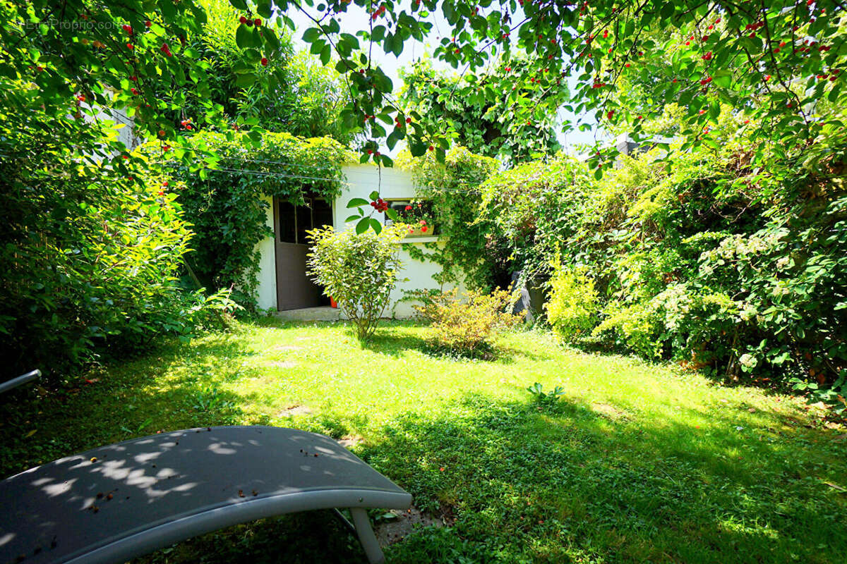 Maison à MEZIERES-SUR-SEINE