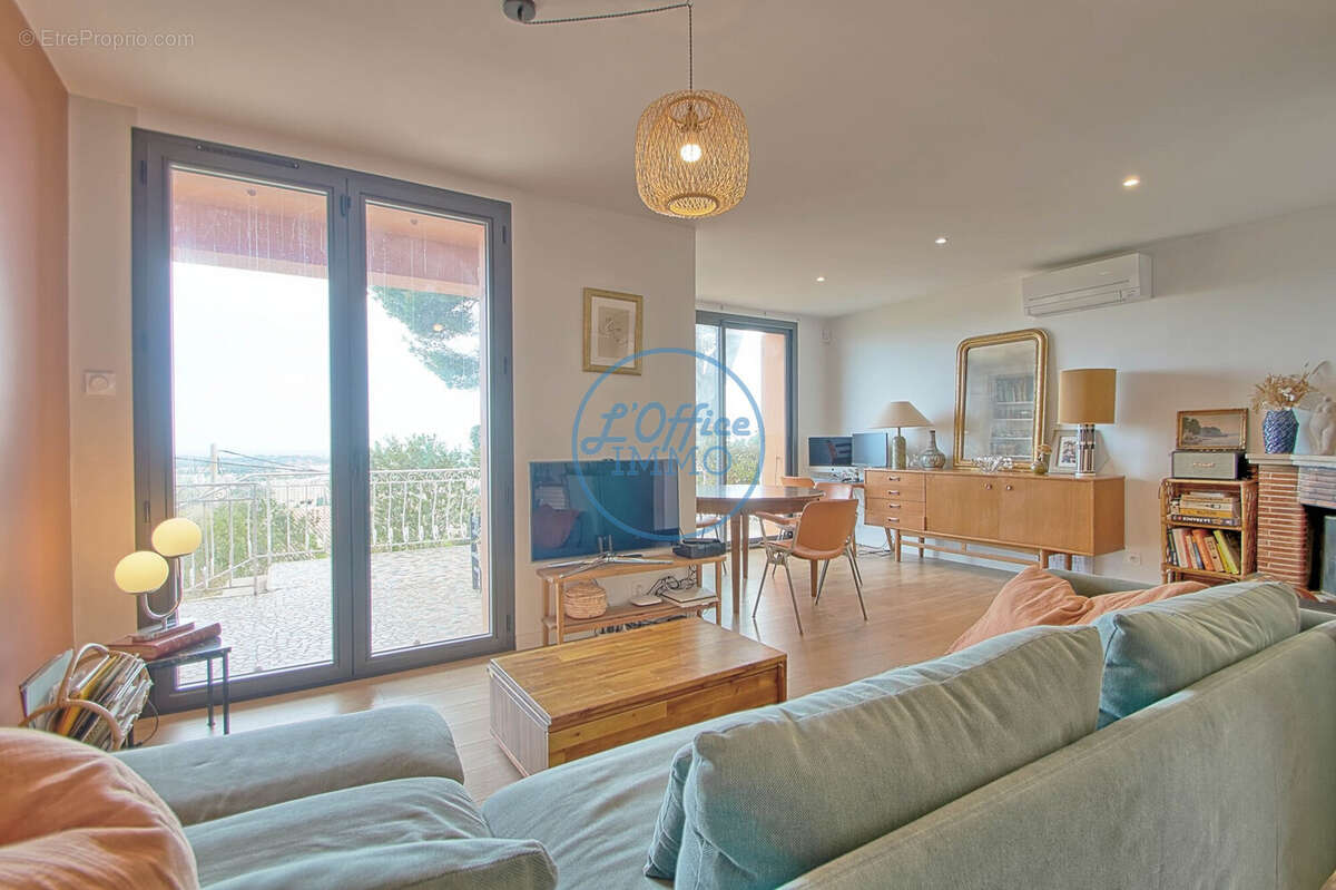 Maison à LA VALETTE-DU-VAR