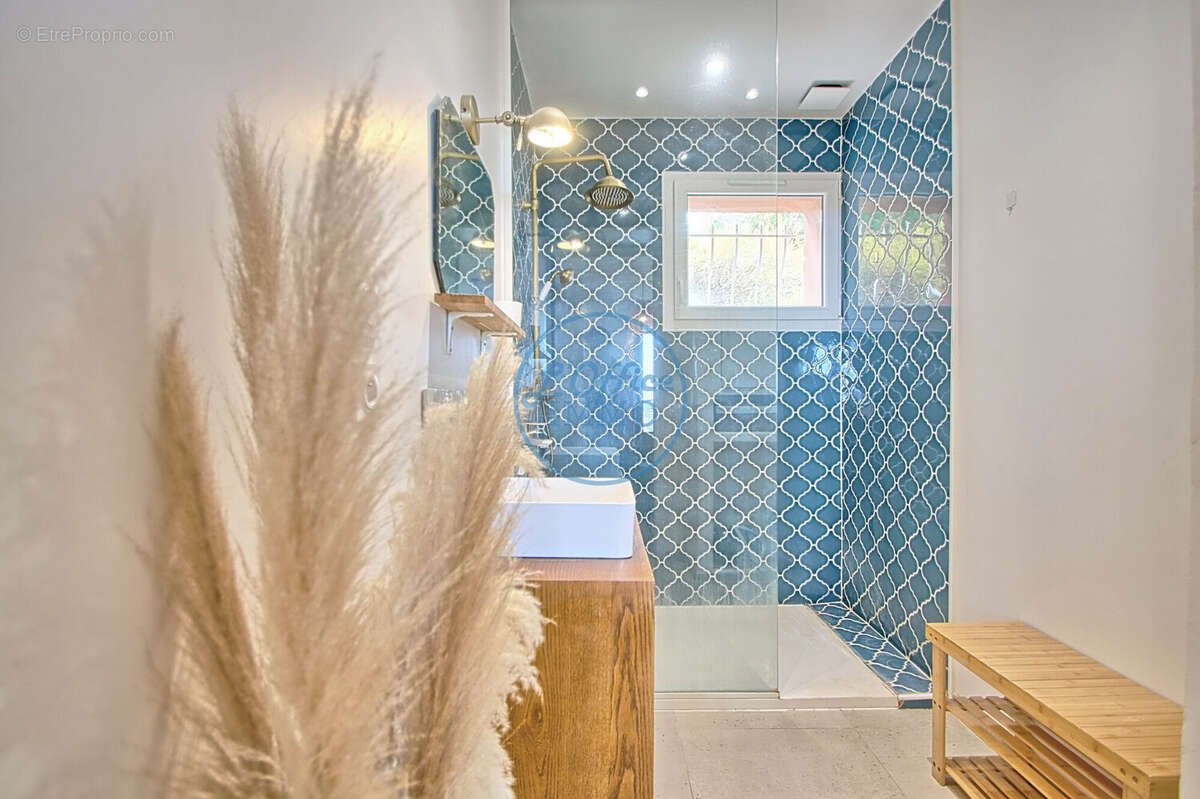 Maison à LA VALETTE-DU-VAR