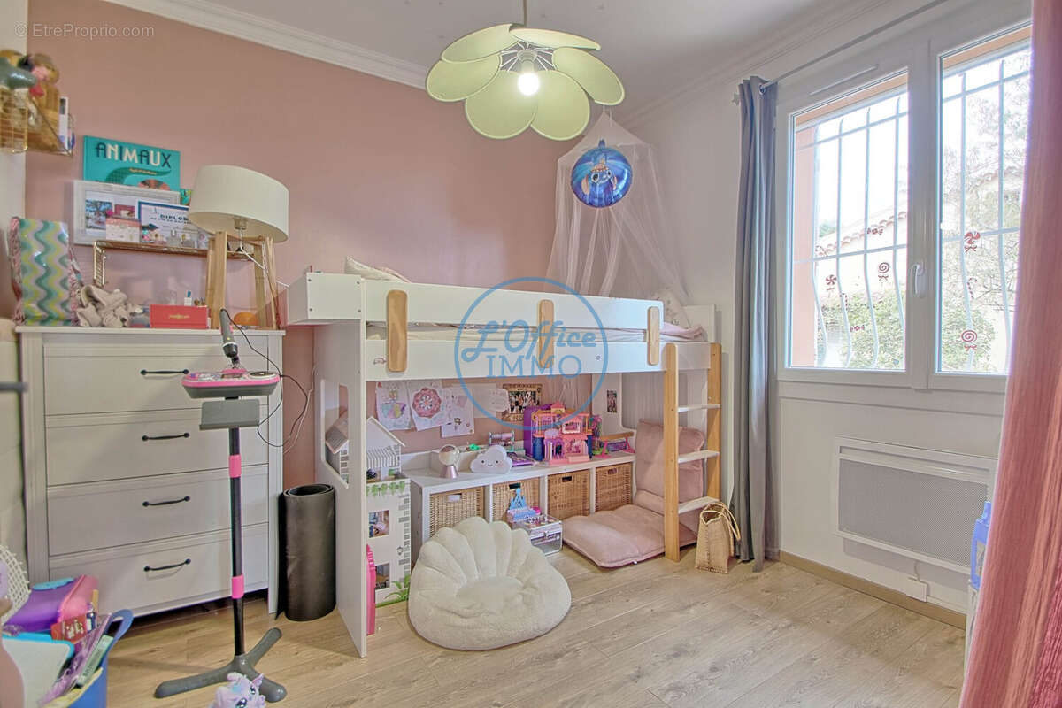 Maison à LA VALETTE-DU-VAR