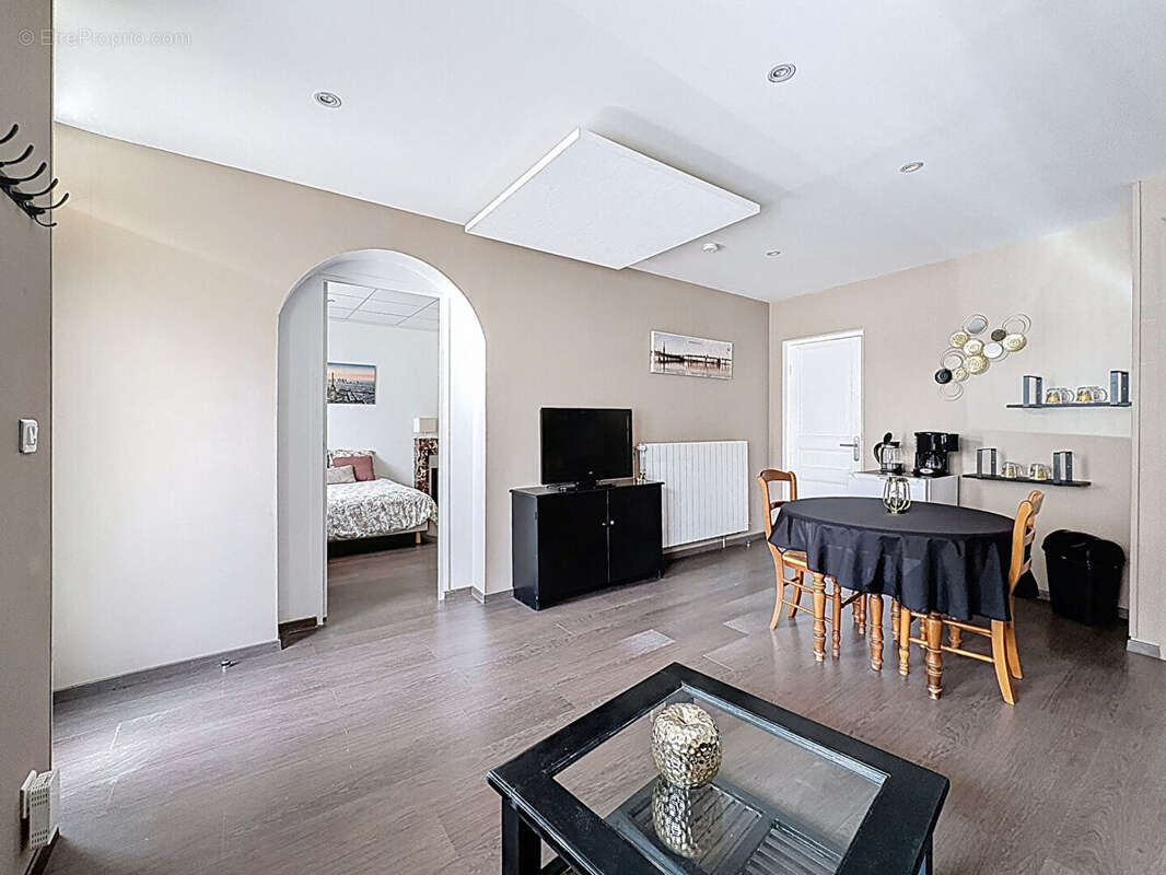 Maison à FLINS-SUR-SEINE