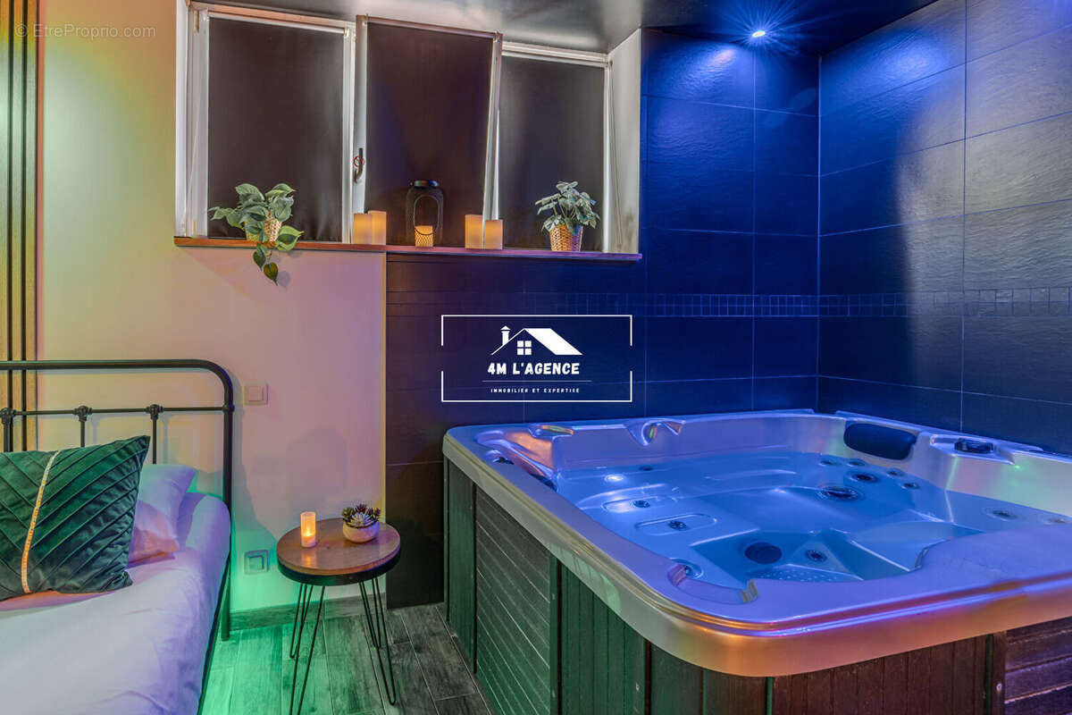 Appartement à AVELIN