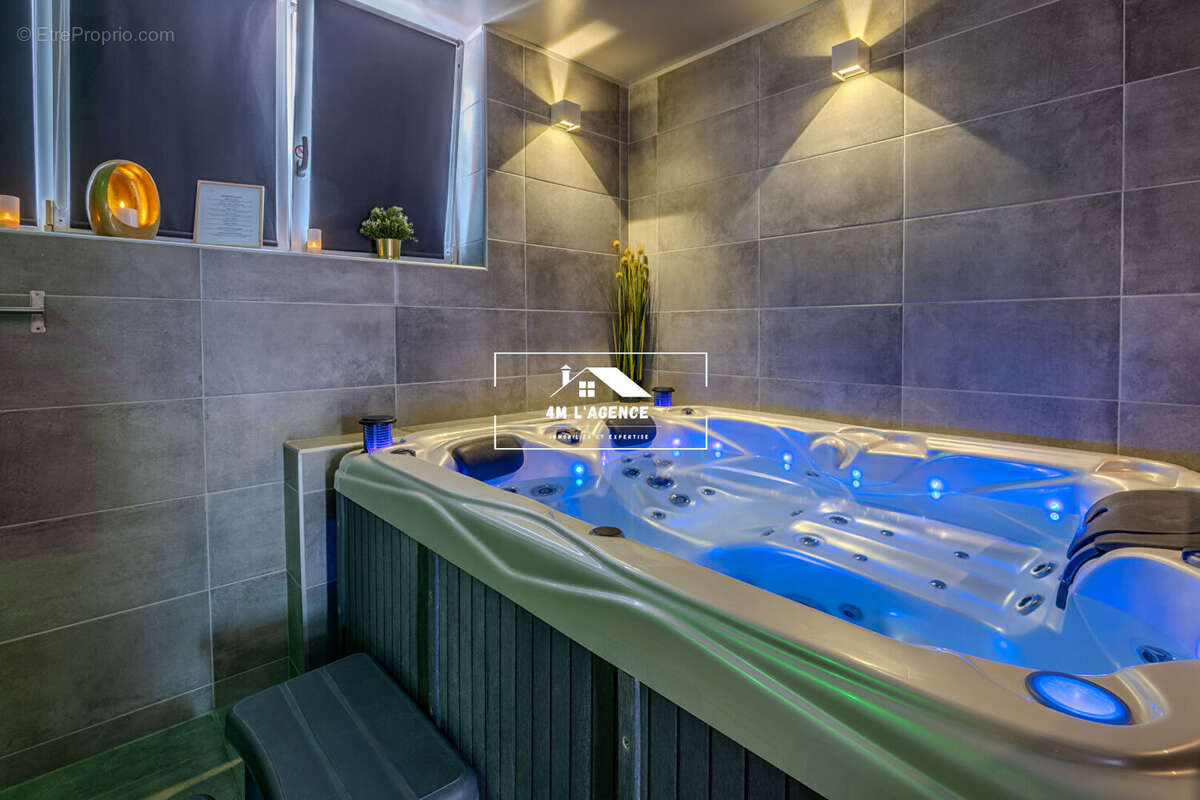 Appartement à AVELIN