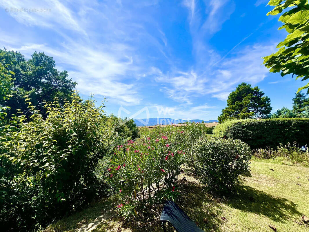 Appartement à LES COTES-D&#039;AREY