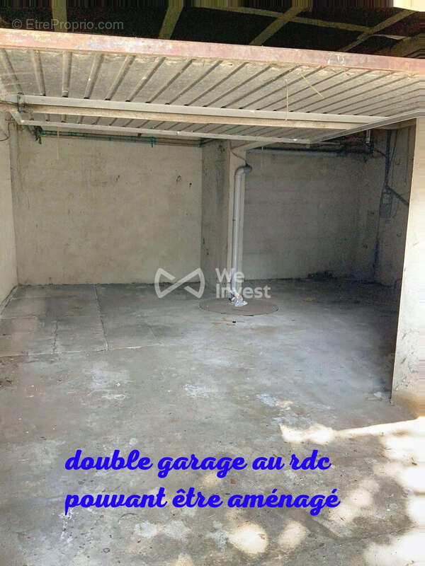garage double 35m2 - Maison à SAINT-THIBAULT-DES-VIGNES