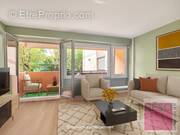 Appartement à ETREMBIERES