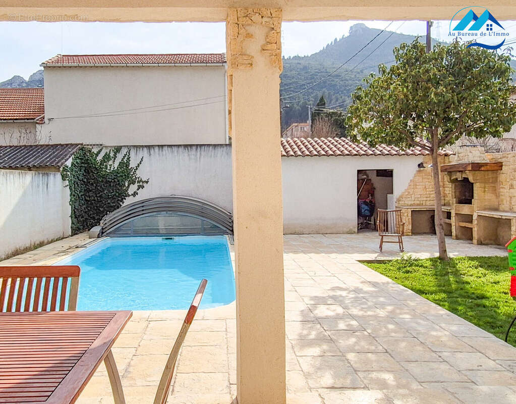 Maison à MARSEILLE-11E