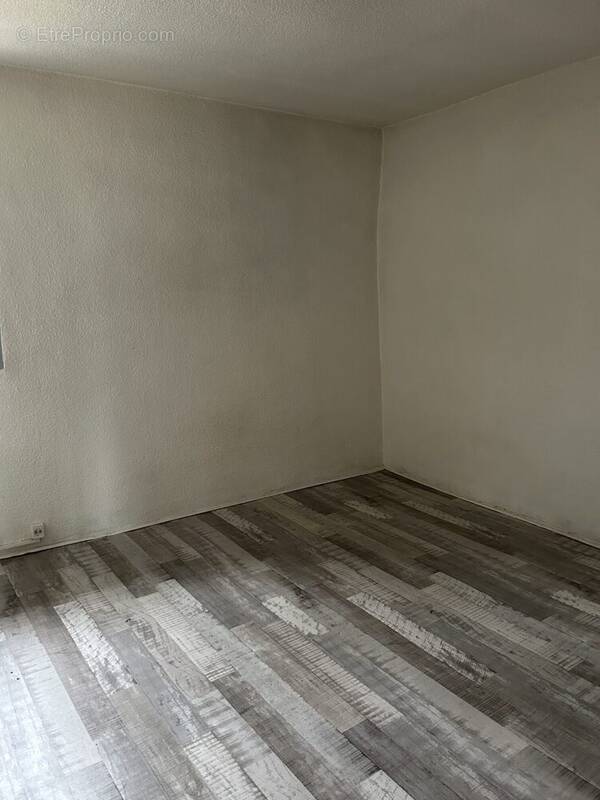 Appartement à PRIVAS