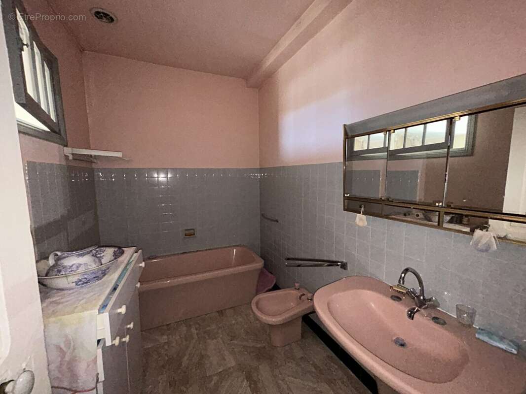 Maison à SAINT-JULIEN-DU-GUA