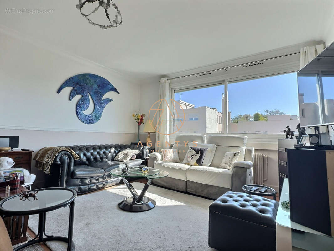 Appartement à SAINT-MAUR-DES-FOSSES