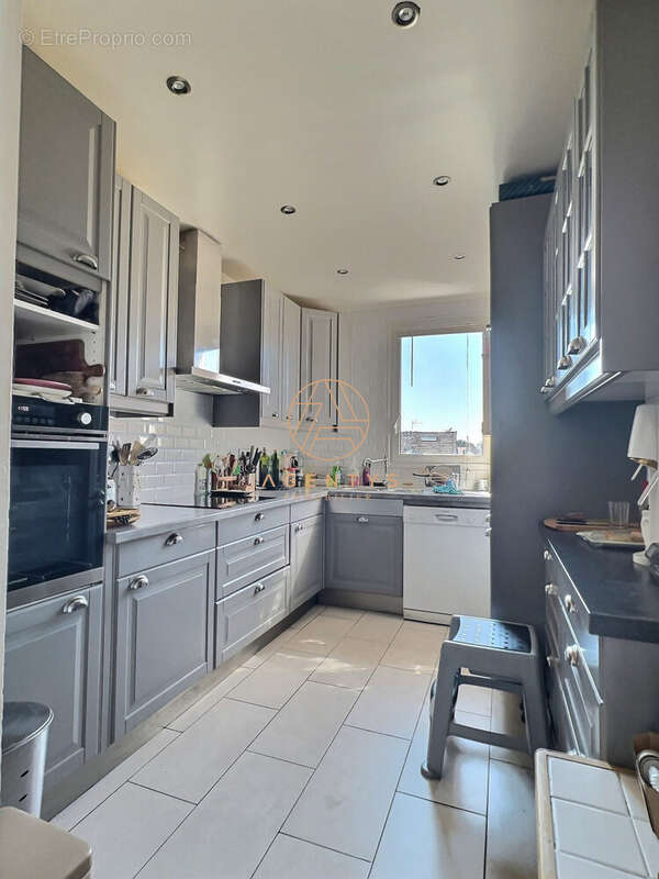 Appartement à SAINT-MAUR-DES-FOSSES