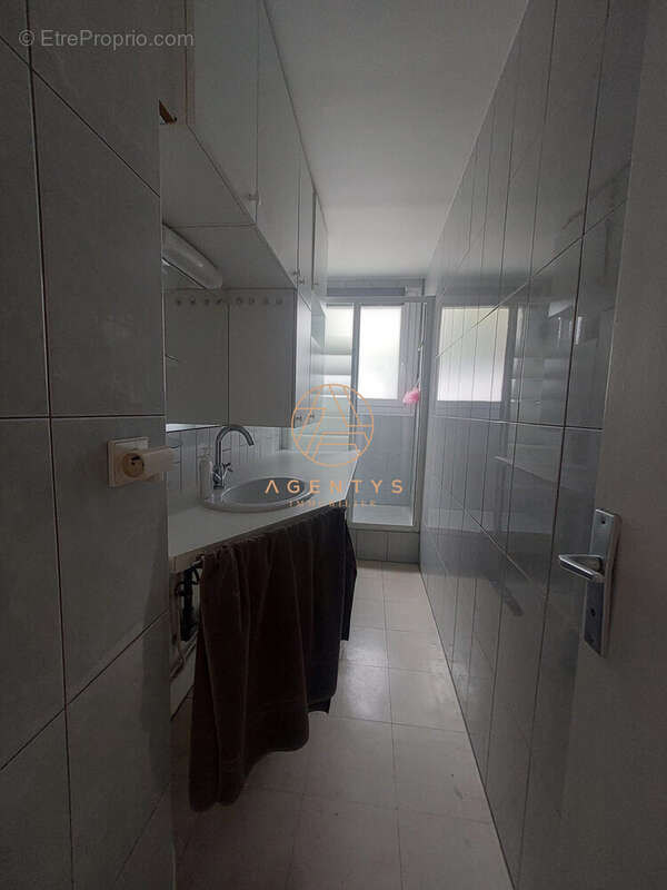 Appartement à SAINT-MAUR-DES-FOSSES