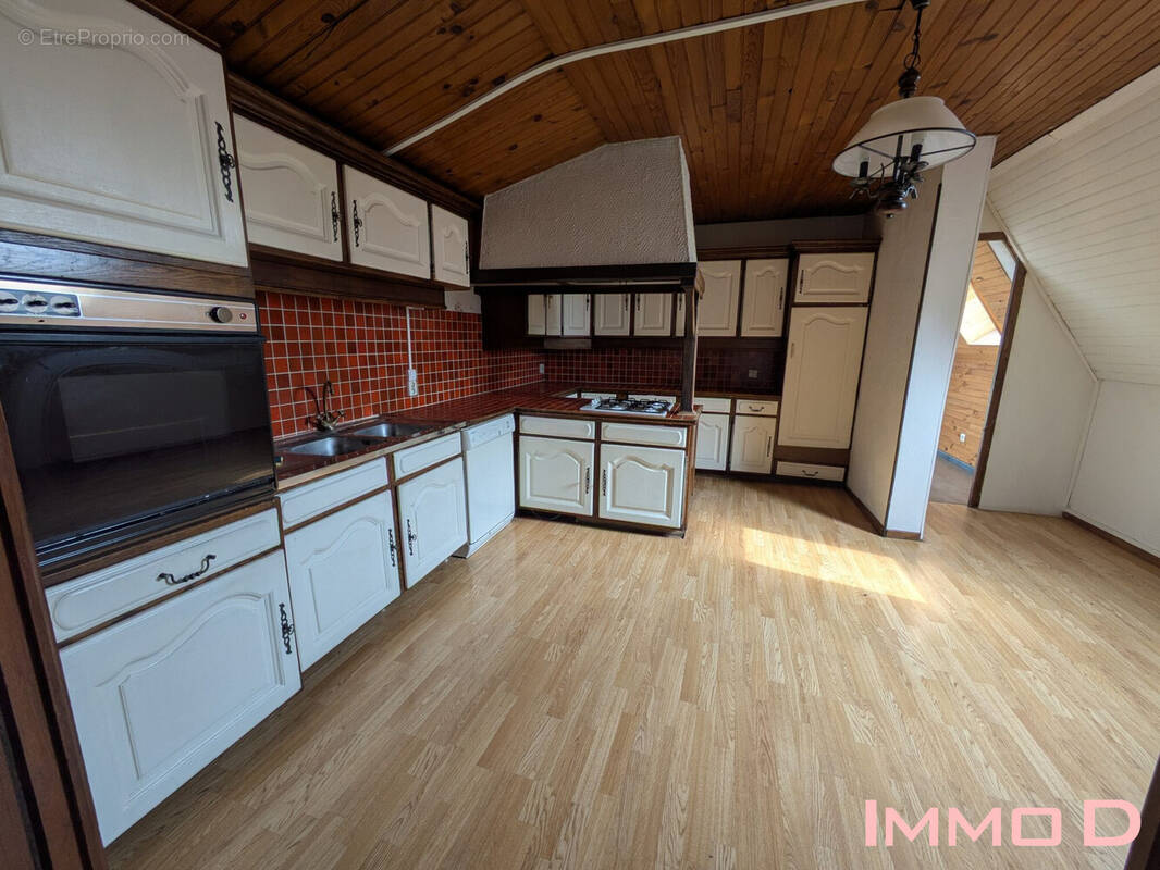 Appartement à THAON-LES-VOSGES