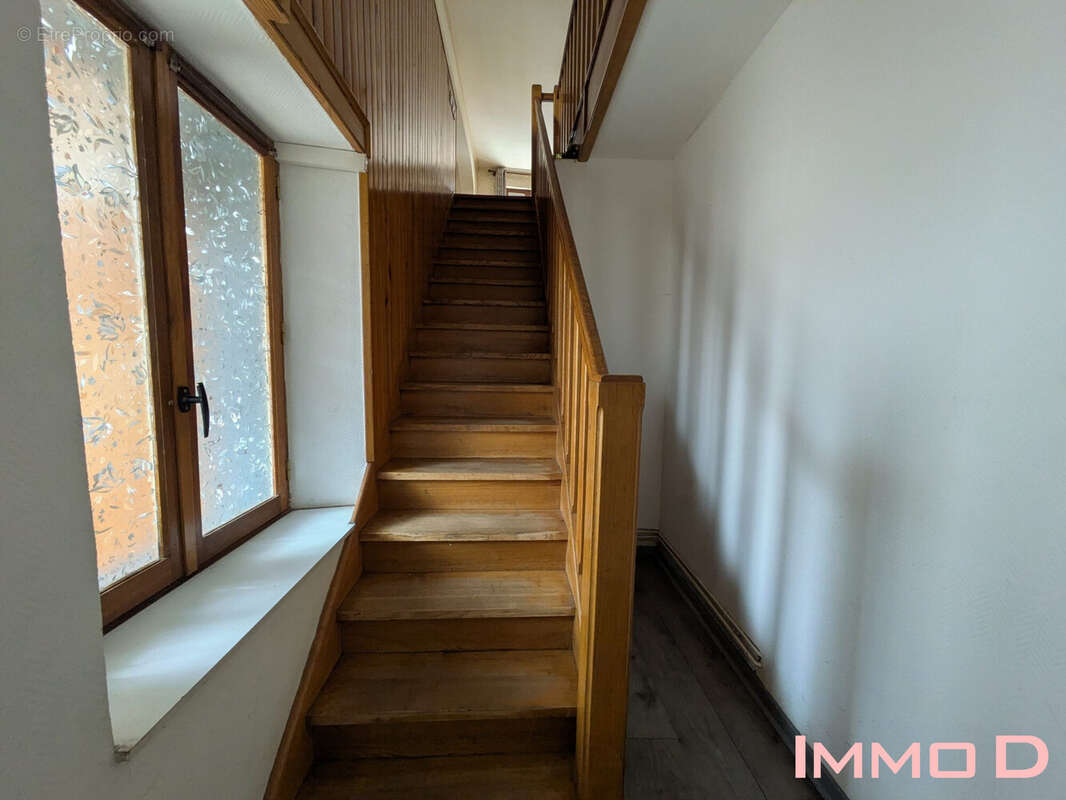 Appartement à THAON-LES-VOSGES