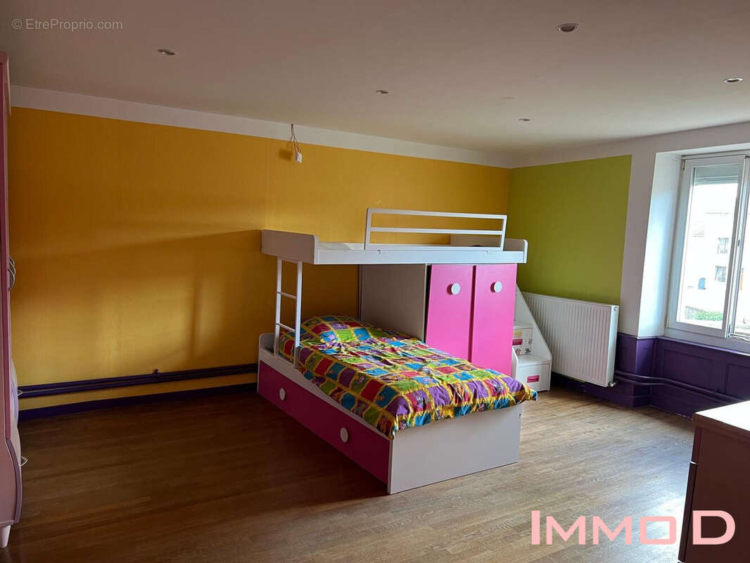 Maison à MONTHUREUX-SUR-SAONE