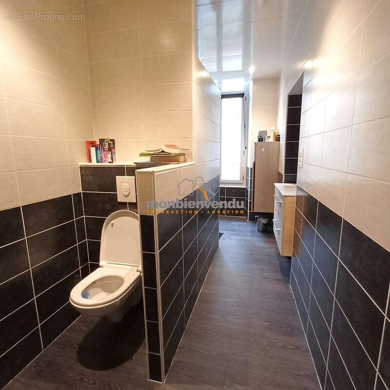 Appartement à VIC-SUR-CERE