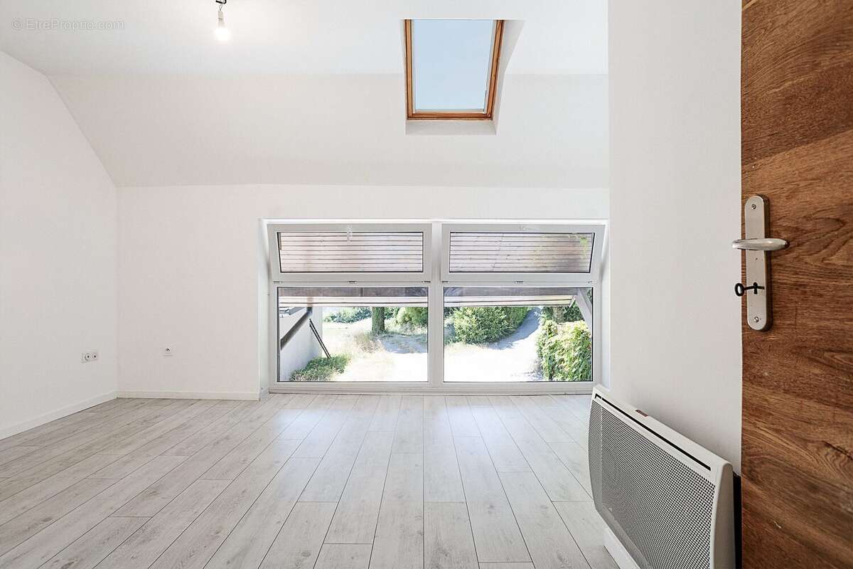 Appartement à PRINGY