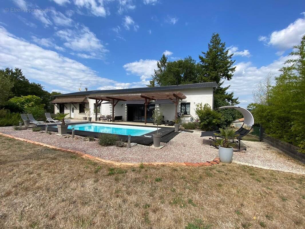 Maison à ABJAT-SUR-BANDIAT