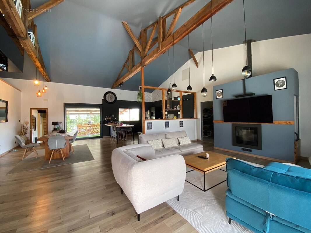 Maison à ABJAT-SUR-BANDIAT