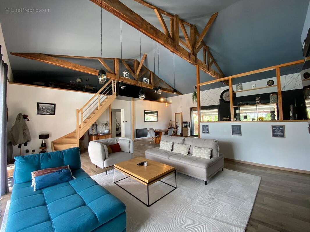 Maison à ABJAT-SUR-BANDIAT