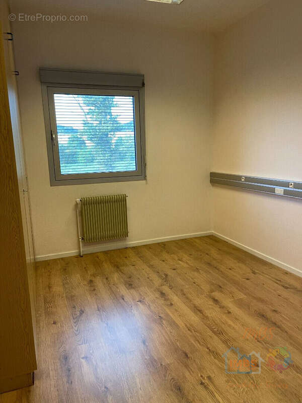 Commerce à SOULTZ-HAUT-RHIN