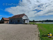 Maison à LA CHAPELLE-SAINT-SAUVEUR