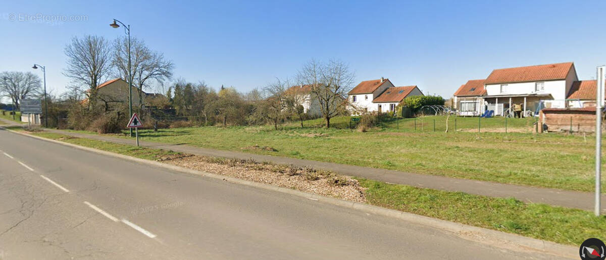 Plusieurs terrain disponible a la vente  - Terrain à SILLEGNY