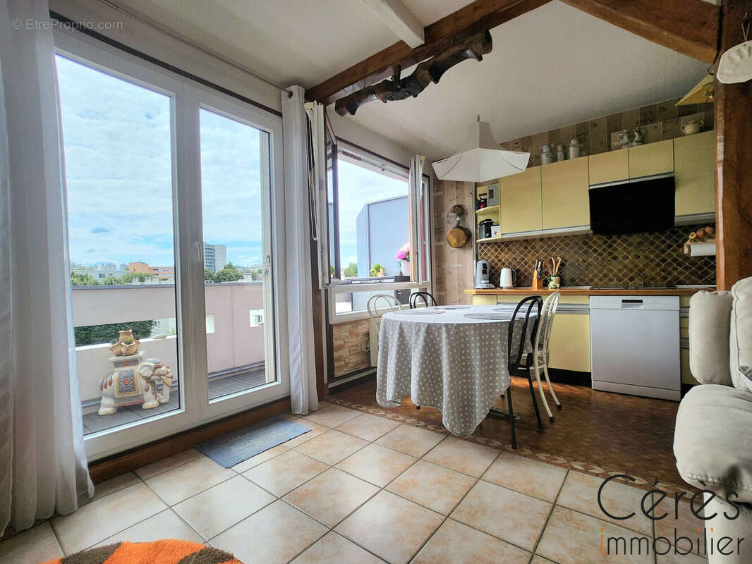 Appartement à NOISY-LE-SEC