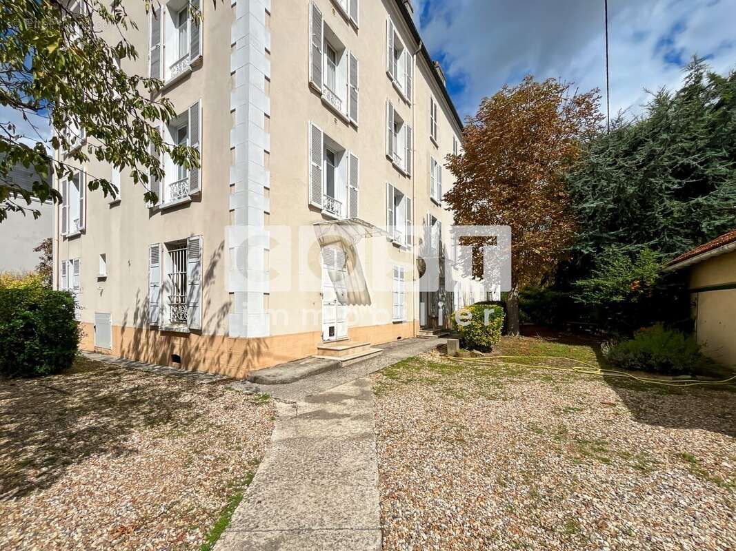 Appartement à BOIS-COLOMBES