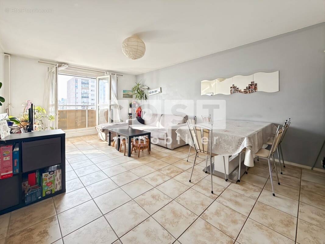 Appartement à ASNIERES-SUR-SEINE