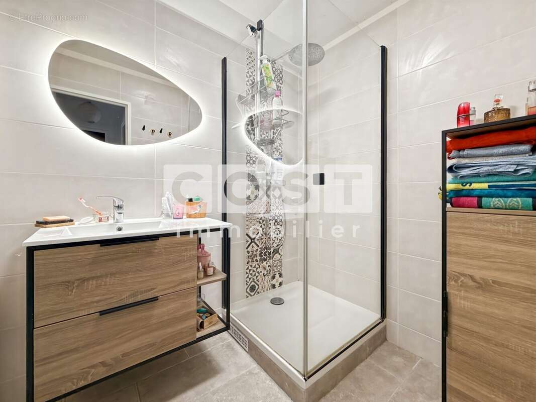 Appartement à ASNIERES-SUR-SEINE