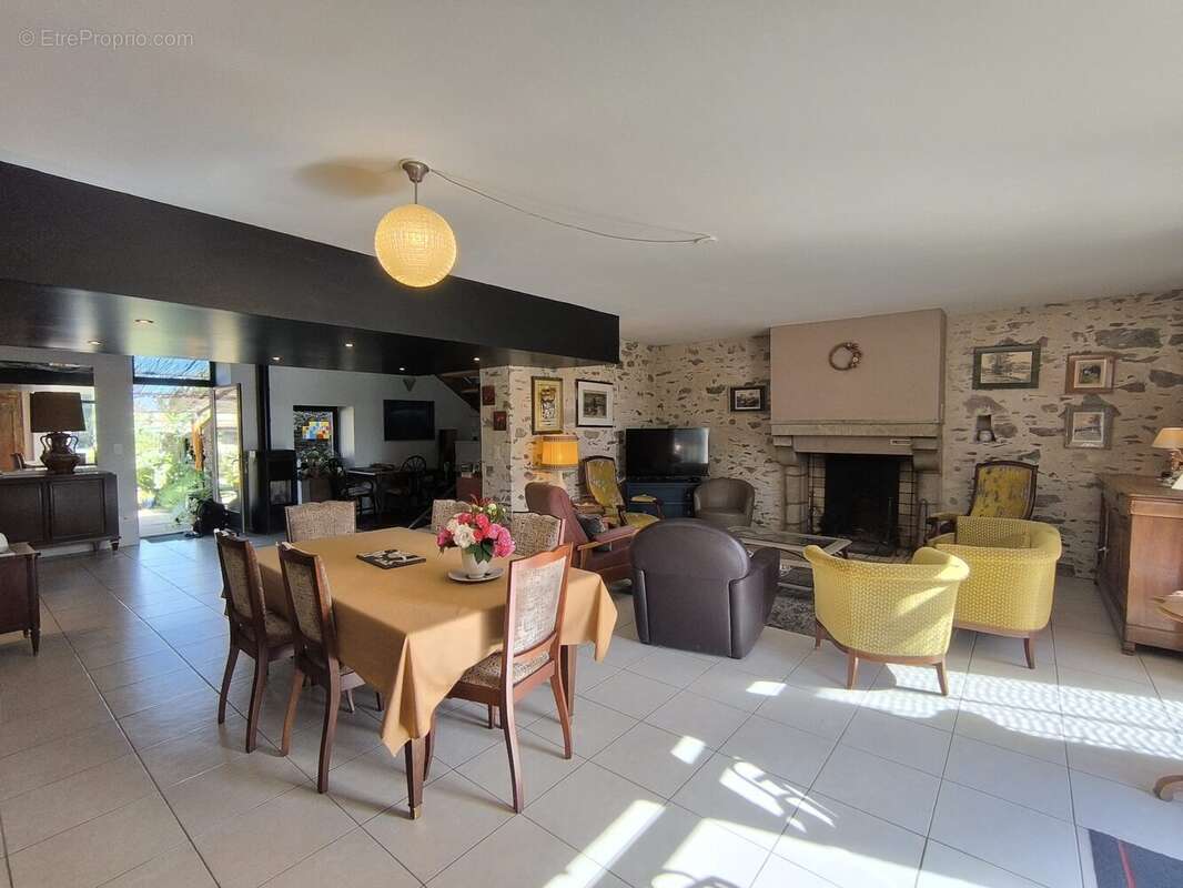 Maison à CORCOUE-SUR-LOGNE