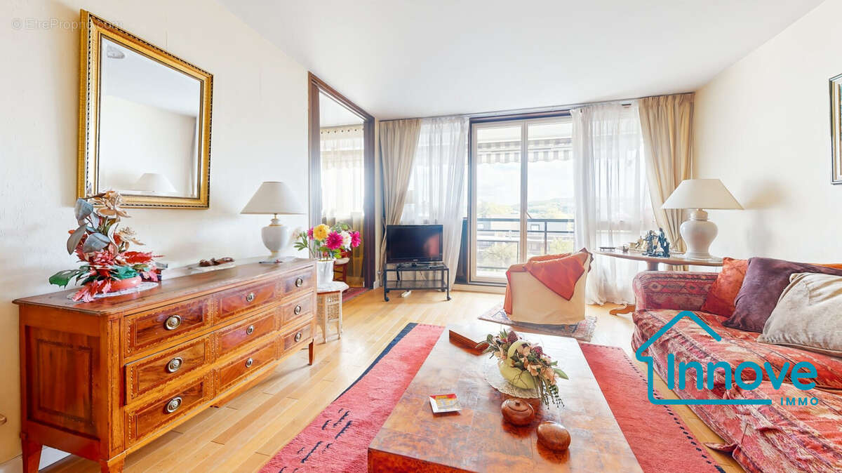 Appartement à VERSAILLES