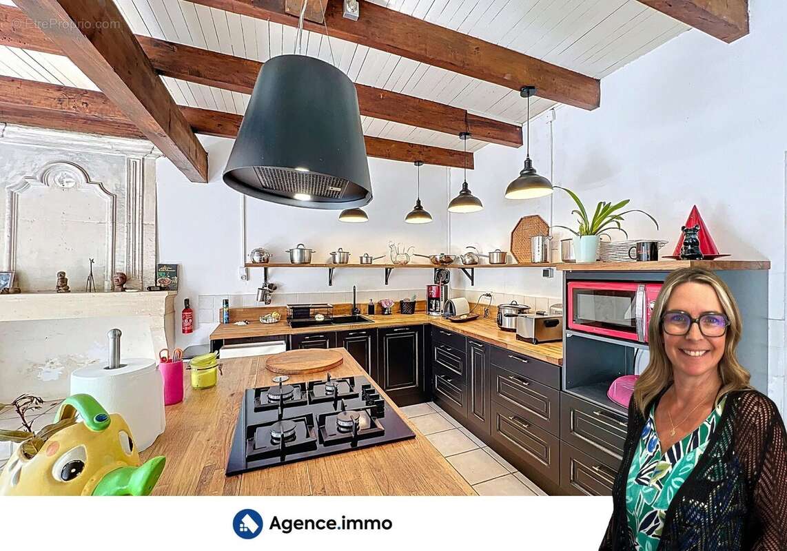 Maison à SAINT-BONNET-SUR-GIRONDE