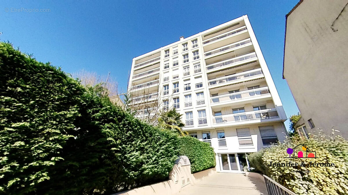 Appartement à ENGHIEN-LES-BAINS