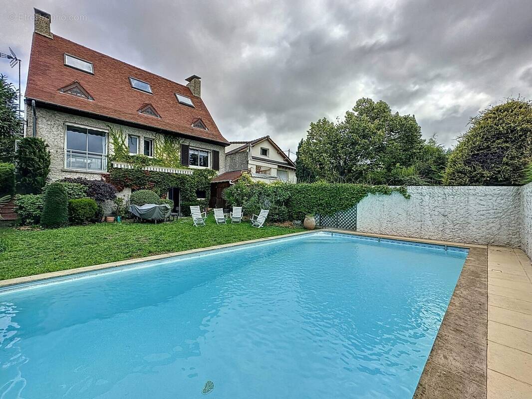 Maison à SUCY-EN-BRIE