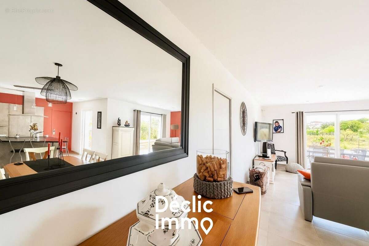 Maison à SAINT-GENIES-DE-FONTEDIT