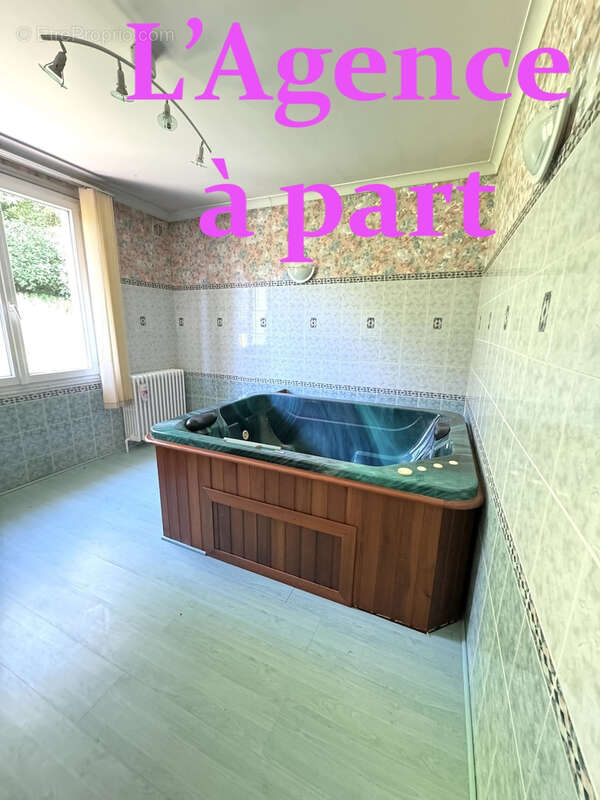 Maison à ROCHECORBON