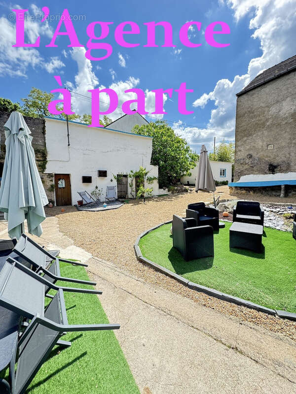 Maison à MONTLOUIS-SUR-LOIRE