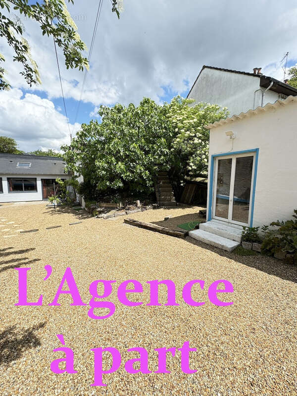 Maison à MONTLOUIS-SUR-LOIRE