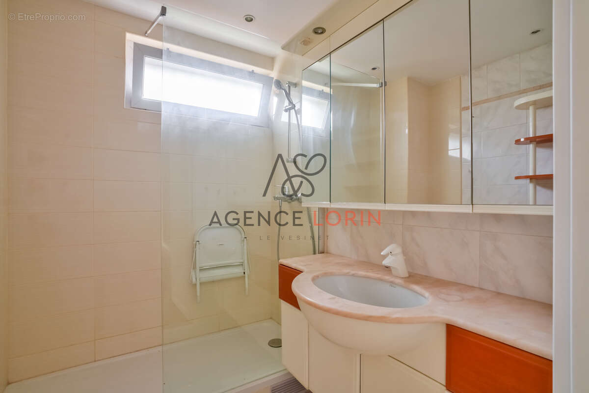 Appartement à LE VESINET