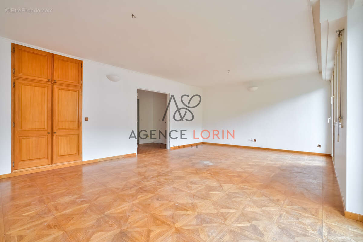 Appartement à LE VESINET